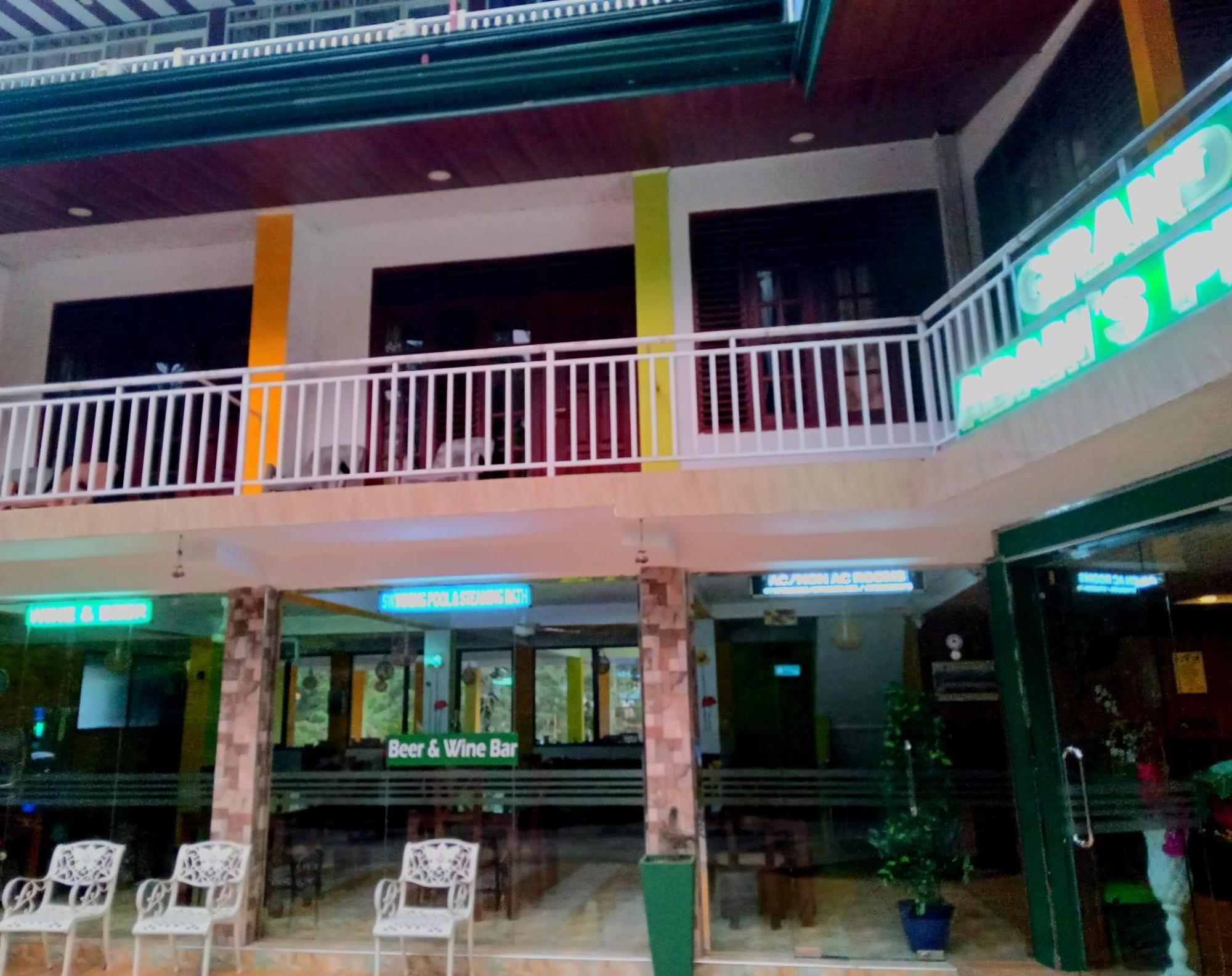 Grand Adamspeak Hotel Nallathanniya Kültér fotó